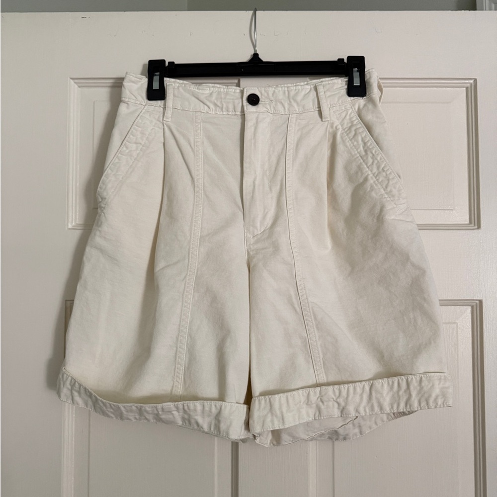 Everlane White Tourist Bermuda Shorts with Relaxed Fit